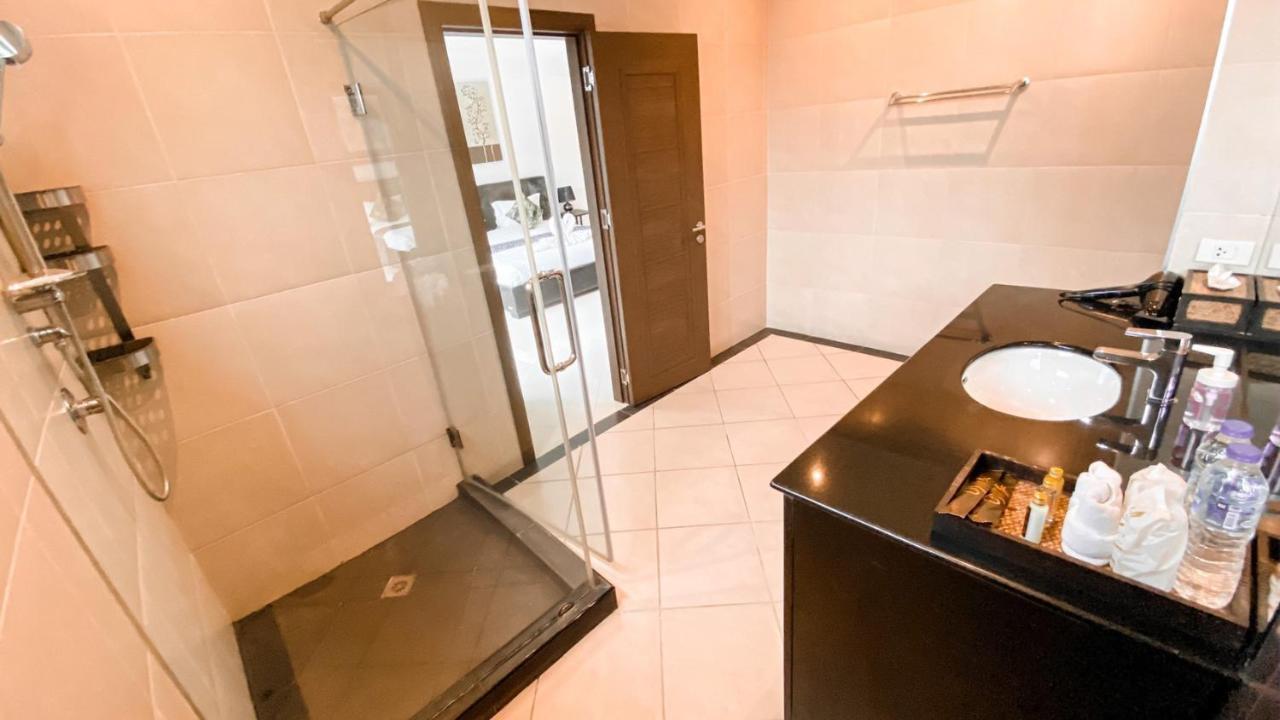 Hidden Palm Pool Villas Pattaya Extérieur photo