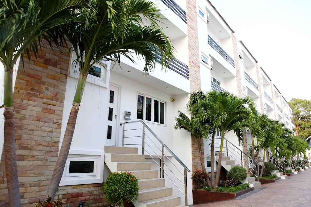 Hidden Palm Pool Villas Pattaya Extérieur photo