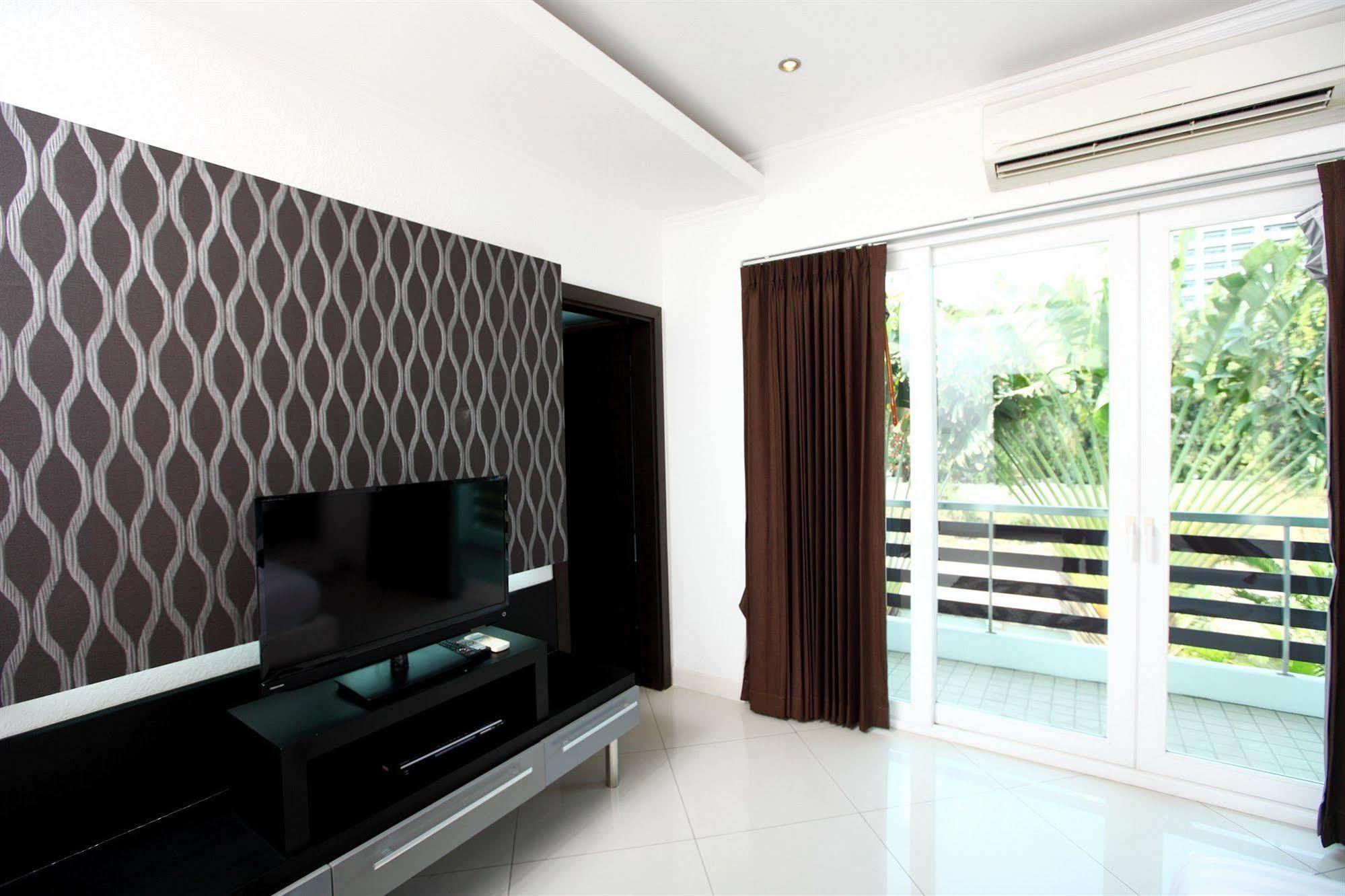 Hidden Palm Pool Villas Pattaya Extérieur photo