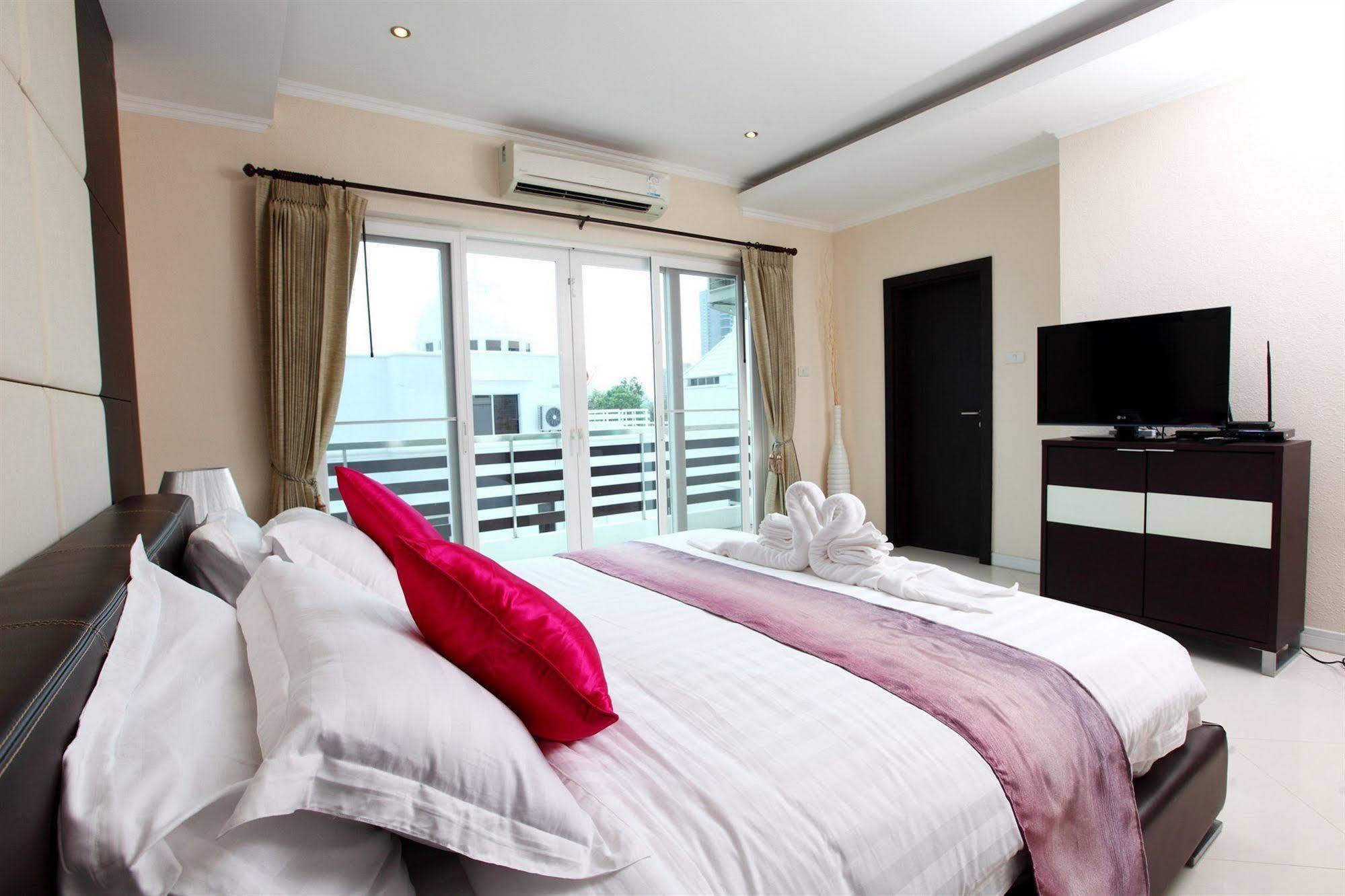 Hidden Palm Pool Villas Pattaya Extérieur photo