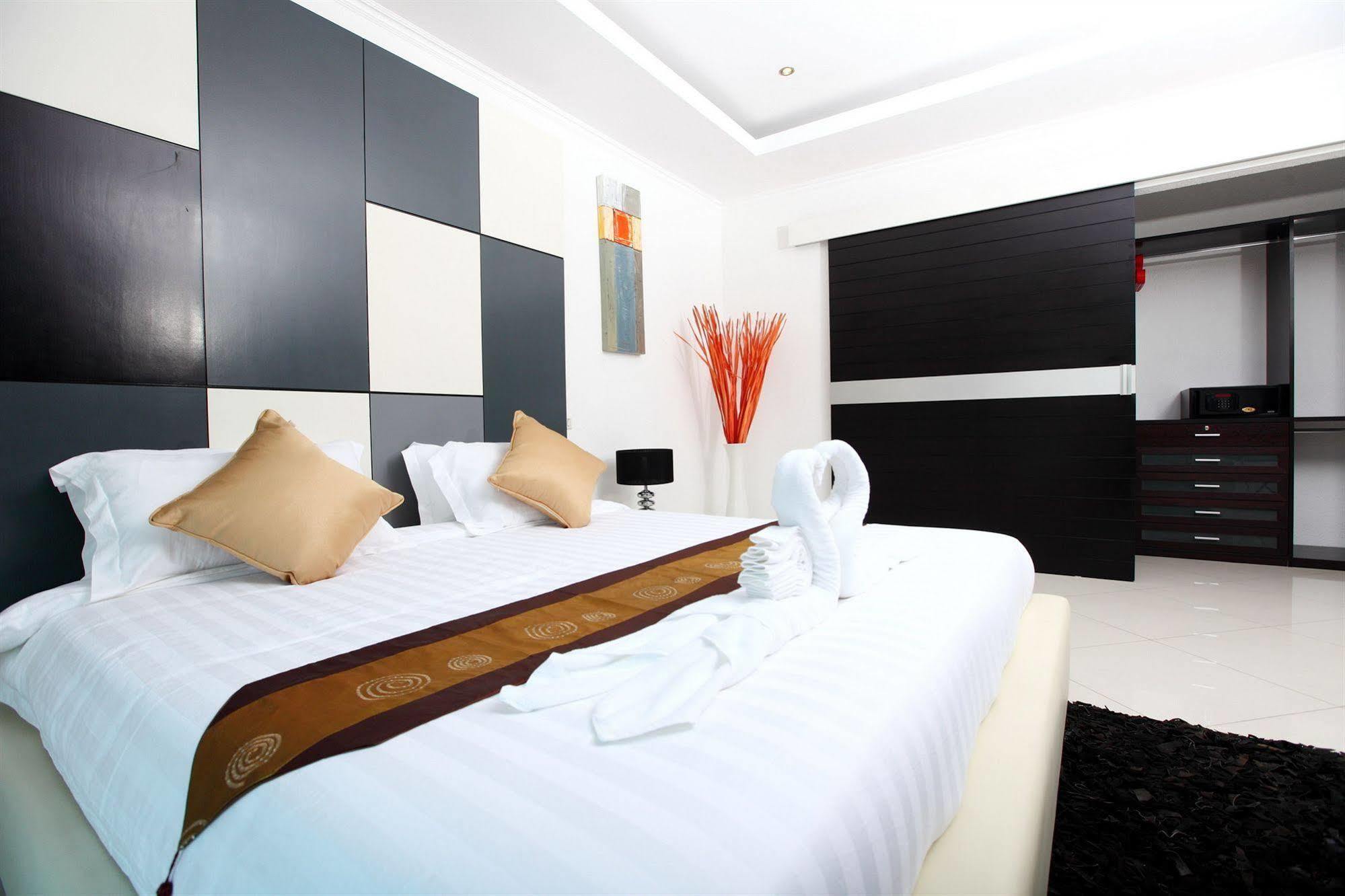 Hidden Palm Pool Villas Pattaya Extérieur photo